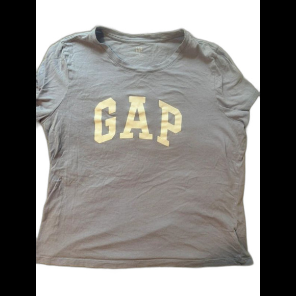 GAP Tops - gap tee shirt